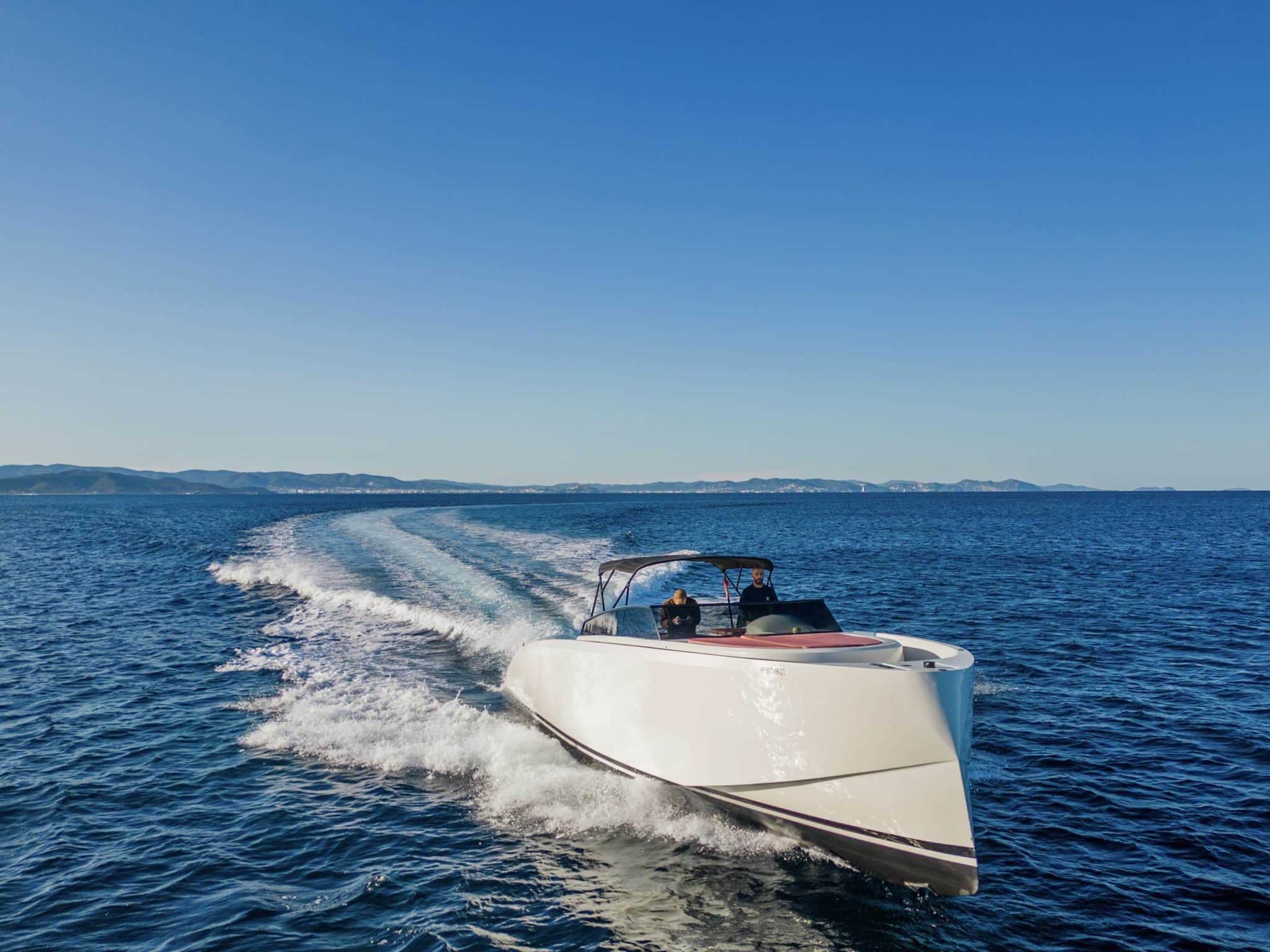 Eye Catching Vanquish 43 — yacht management Marbella, Ibiza and Monaco