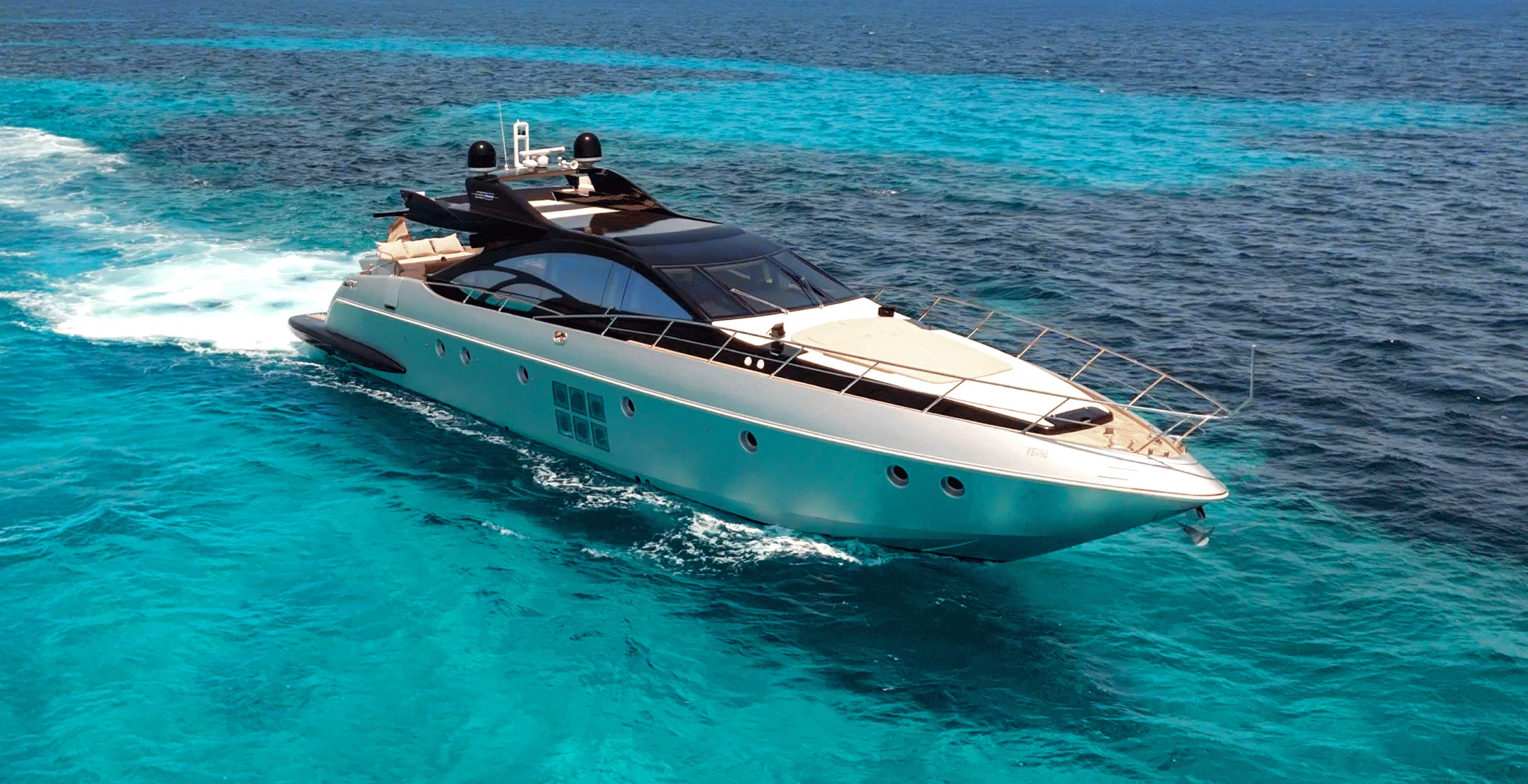 Yacht Charter Ibiza Azimut 86 view 2 — Blackline Management